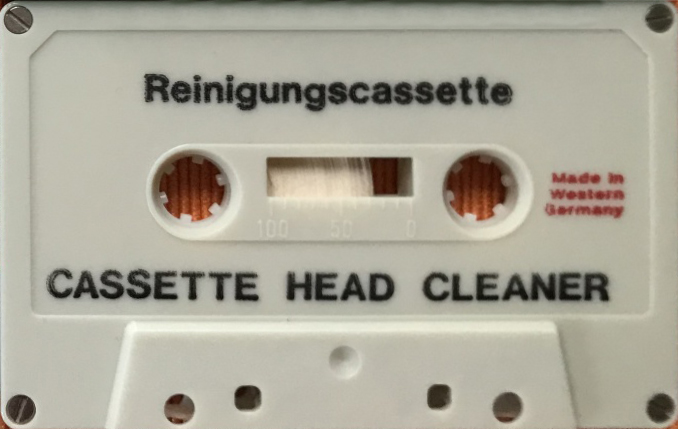 Compact Cassette Universum Cleaning Cassette 1972 Europe